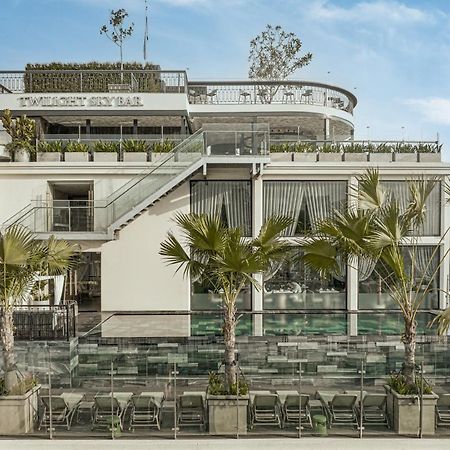 La Siesta Premium Saigon Hotel Ho Chi Minh City Bagian luar foto The Standard, Hollywood
