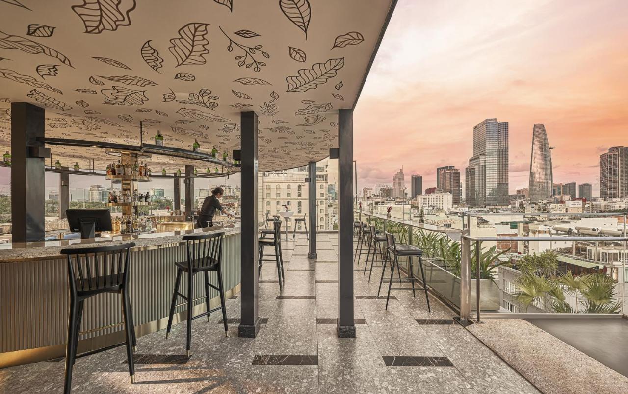 La Siesta Premium Saigon Hotel Ho Chi Minh City Bagian luar foto The rooftop bar