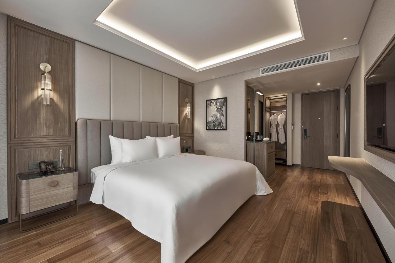 La Siesta Premium Saigon Hotel Ho Chi Minh City Bagian luar foto Deluxe Room